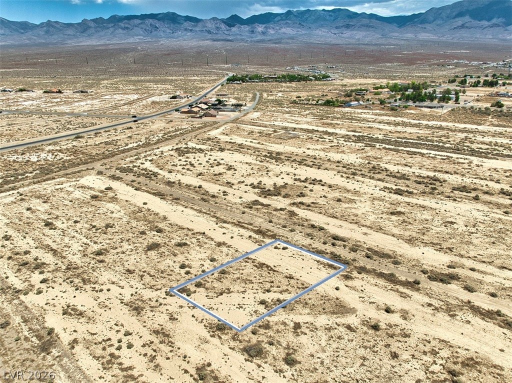5860 North Deep Well Place Property Photo 3