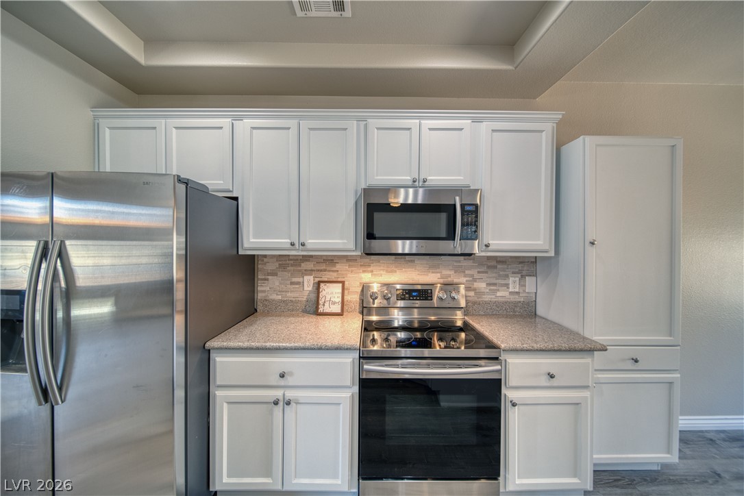 5670 Harrison Place Property Photo 7