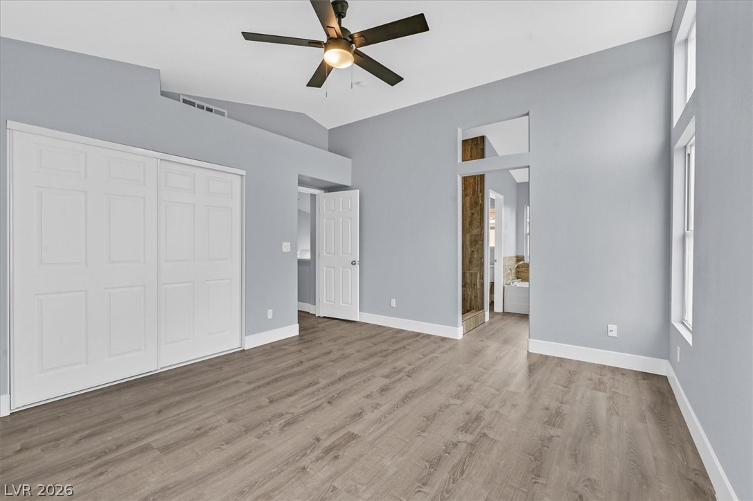 8946 Libertyvale Drive Property Photo 14