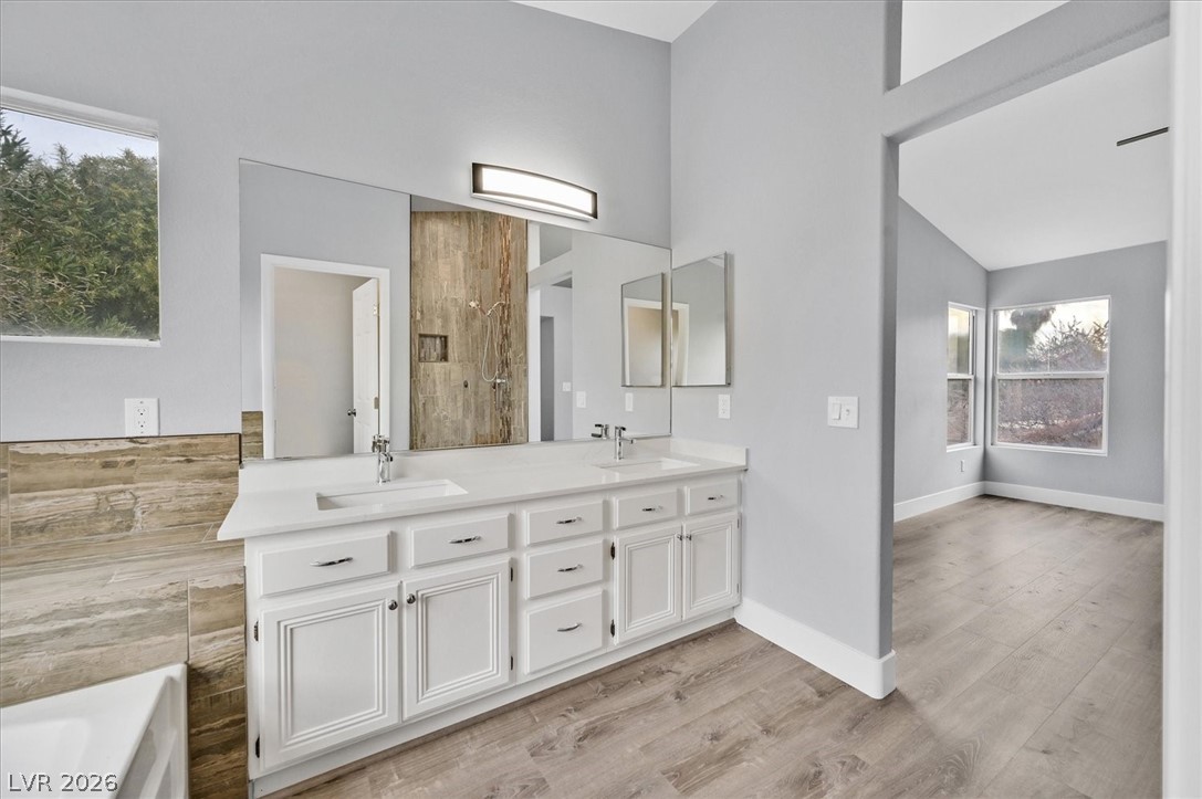 8946 Libertyvale Drive Property Photo 16