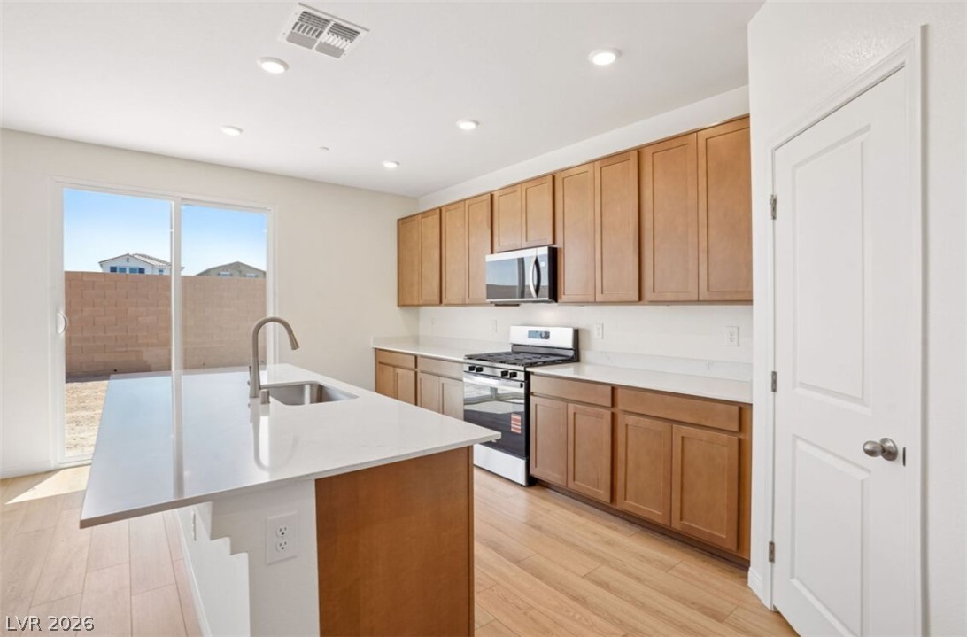 4039 Zebra Cactus Avenue Property Photo 5
