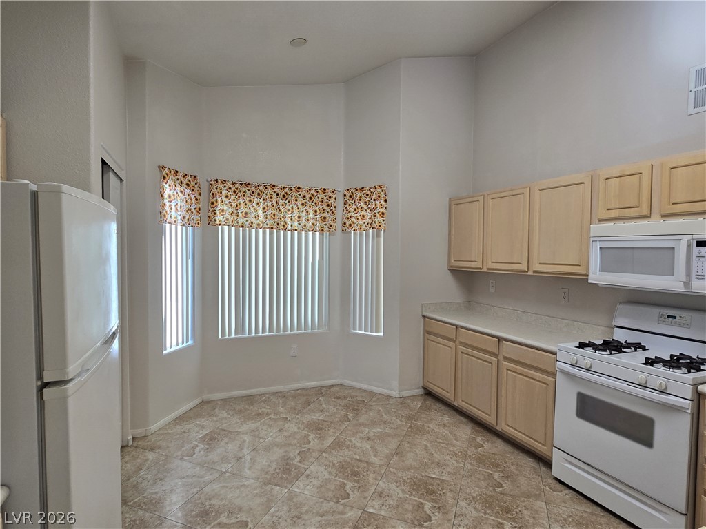 3924 Quiet Pine Street 202 Property Photo 8
