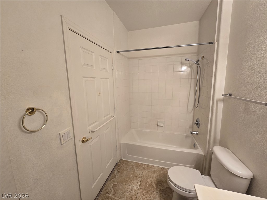 3924 Quiet Pine Street 202 Property Photo 26