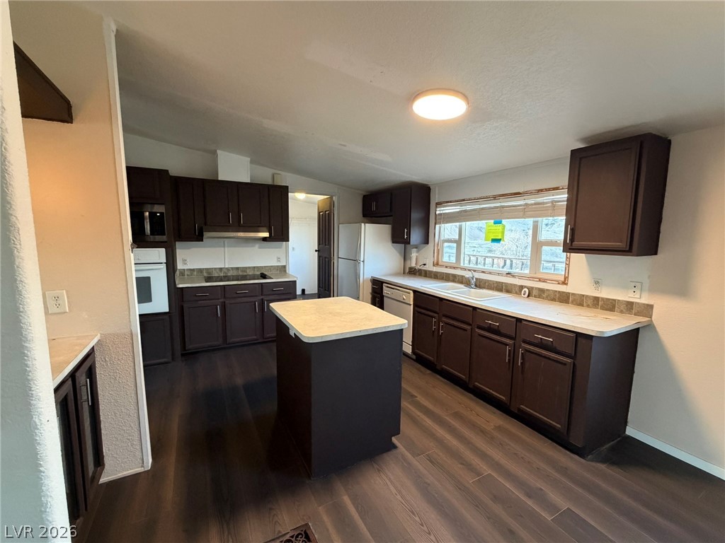 1775 West Topsy Avenue Property Photo 4