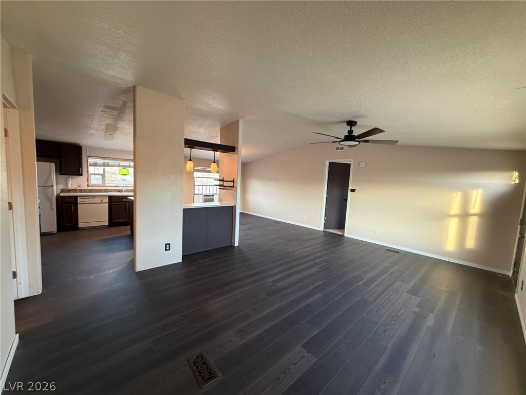 1775 West Topsy Avenue Property Photo 8