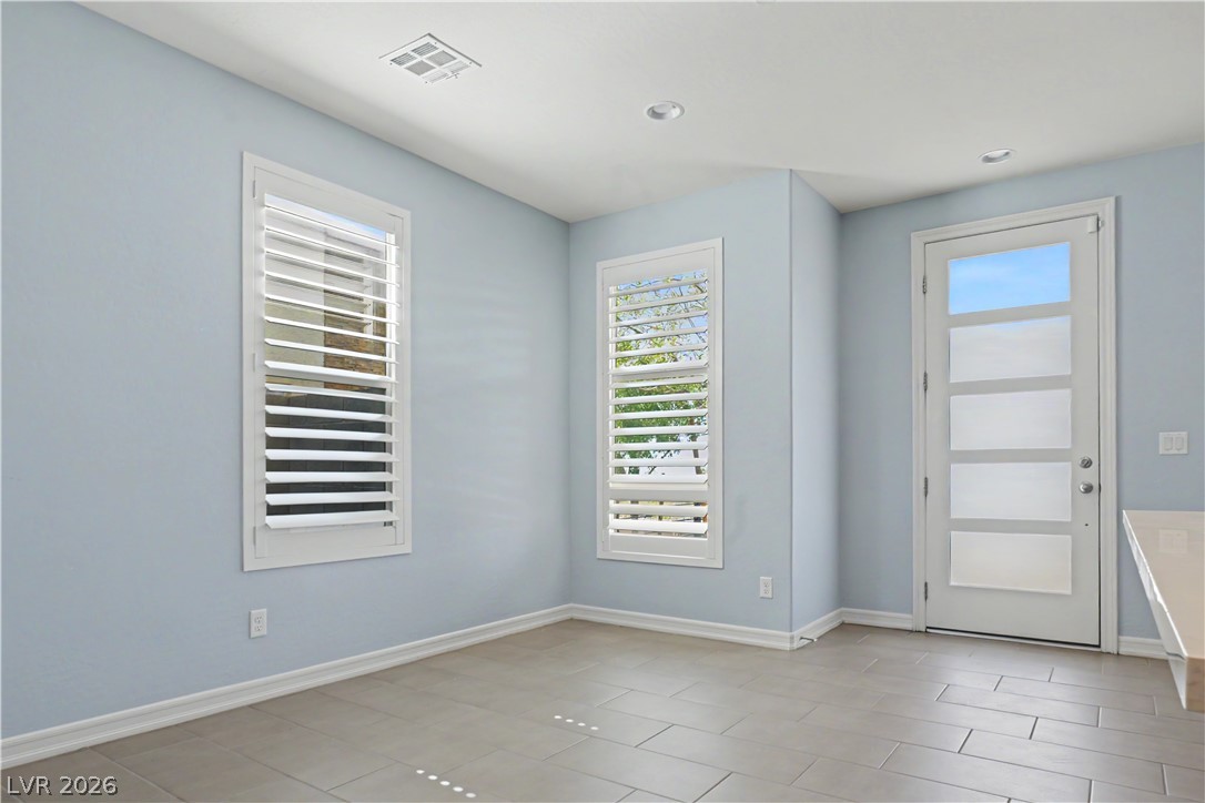 11681 Redwood Mountain Avenue Property Photo 6