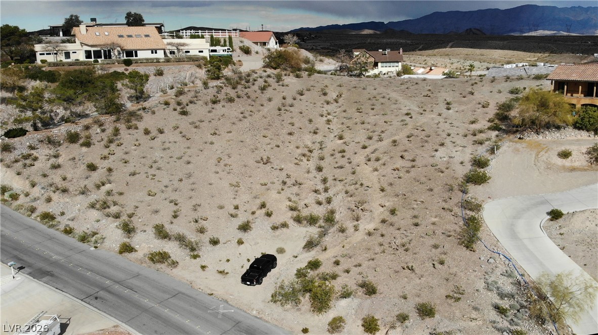 1413 Pueblo Drive Property Photo 3
