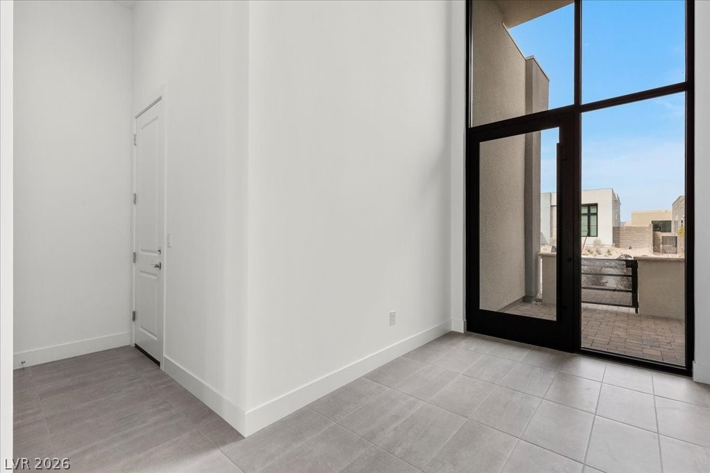 10907 Agate Cliffs Avenue Property Photo 14