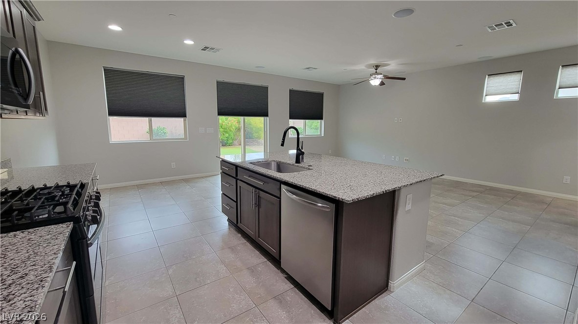 2276 Sky Island Drive Property Photo 7