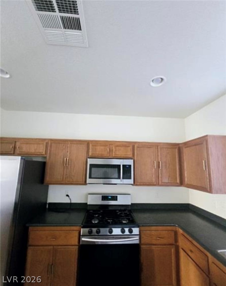 4039 Meadow Foxtail Drive Property Photo 10