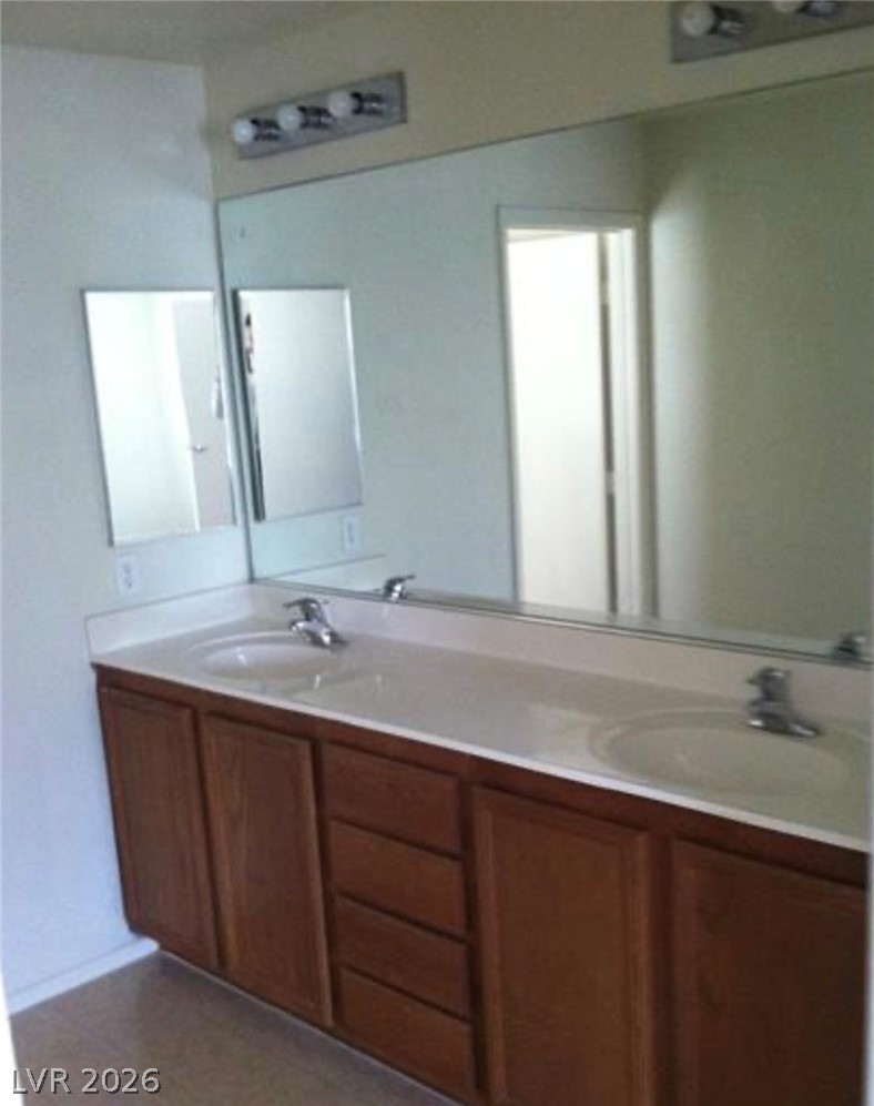 4039 Meadow Foxtail Drive Property Photo 28