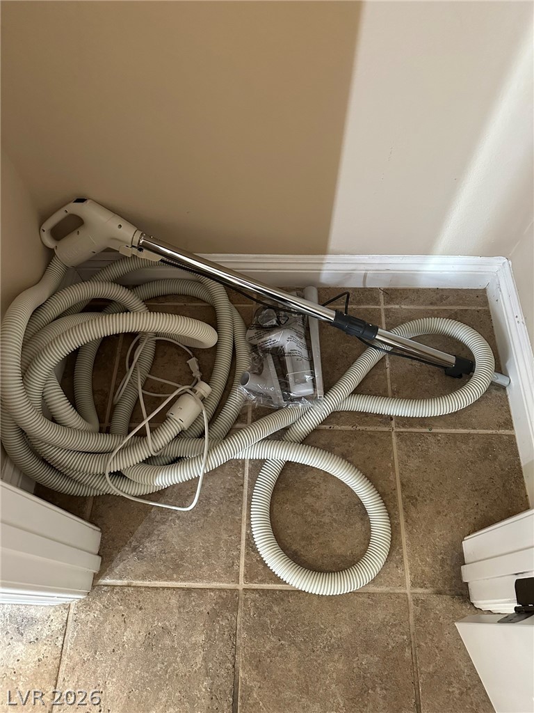 2757909 Property Photo 17
