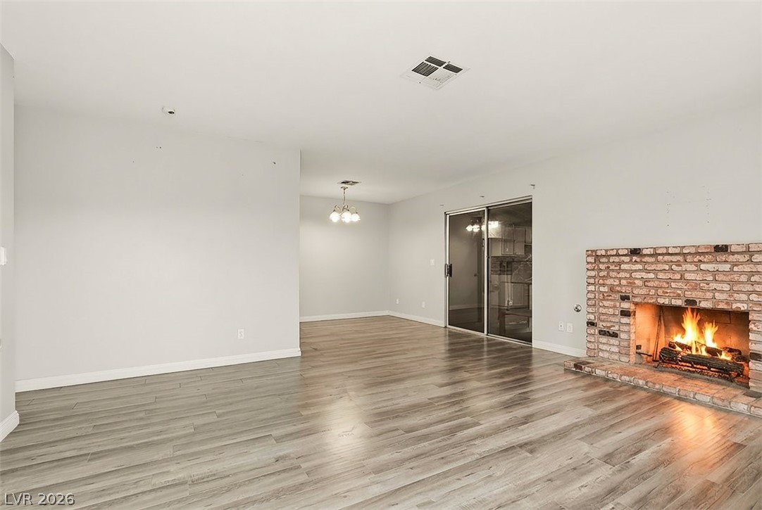 3631 Villa Knolls East Drive Property Photo 4