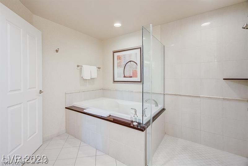 145 East Harmon Avenue 1209 Property Photo 13