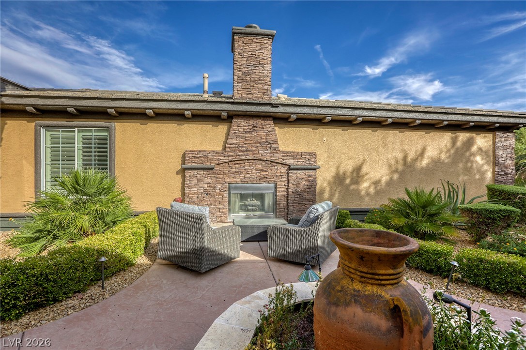 6908 Via Locanda Avenue Property Photo 4