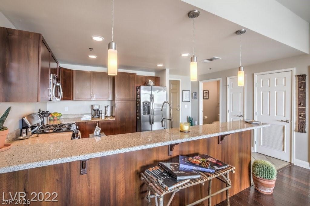 150 Las Vegas Boulevard 1018 Property Photo 8