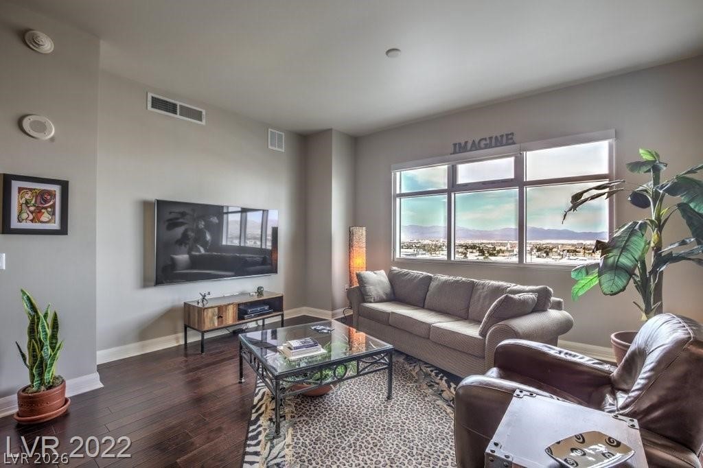 150 Las Vegas Boulevard 1018 Property Photo 13