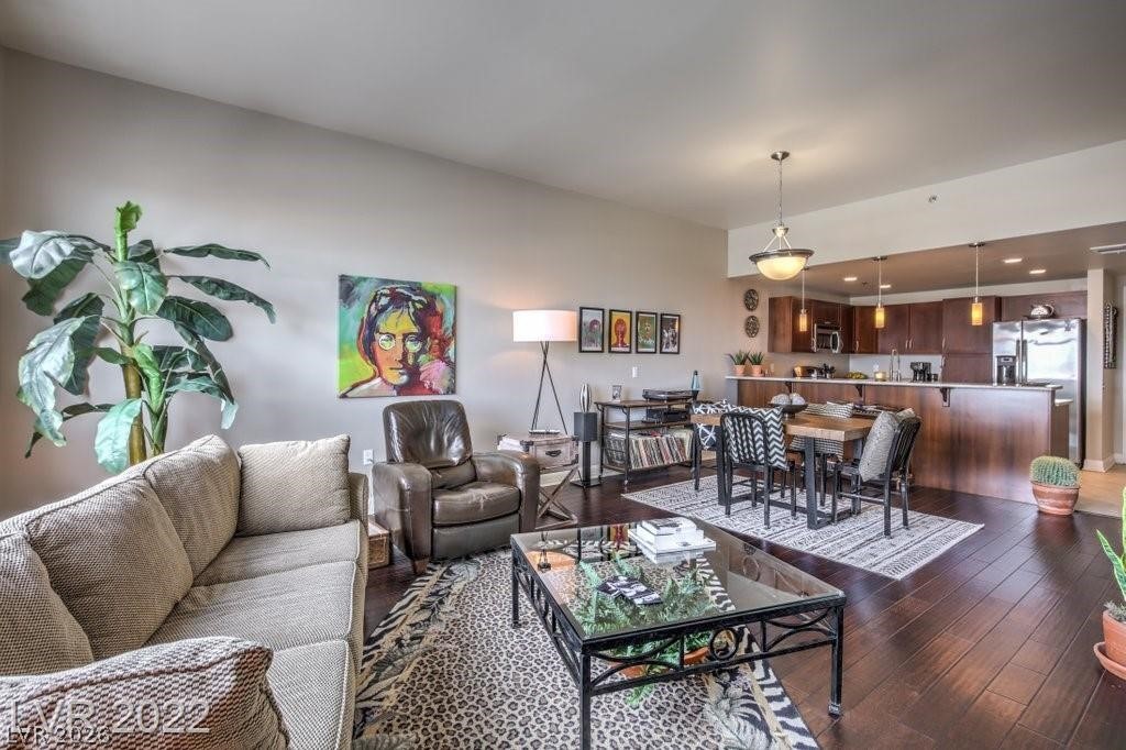 150 Las Vegas Boulevard 1018 Property Photo 14