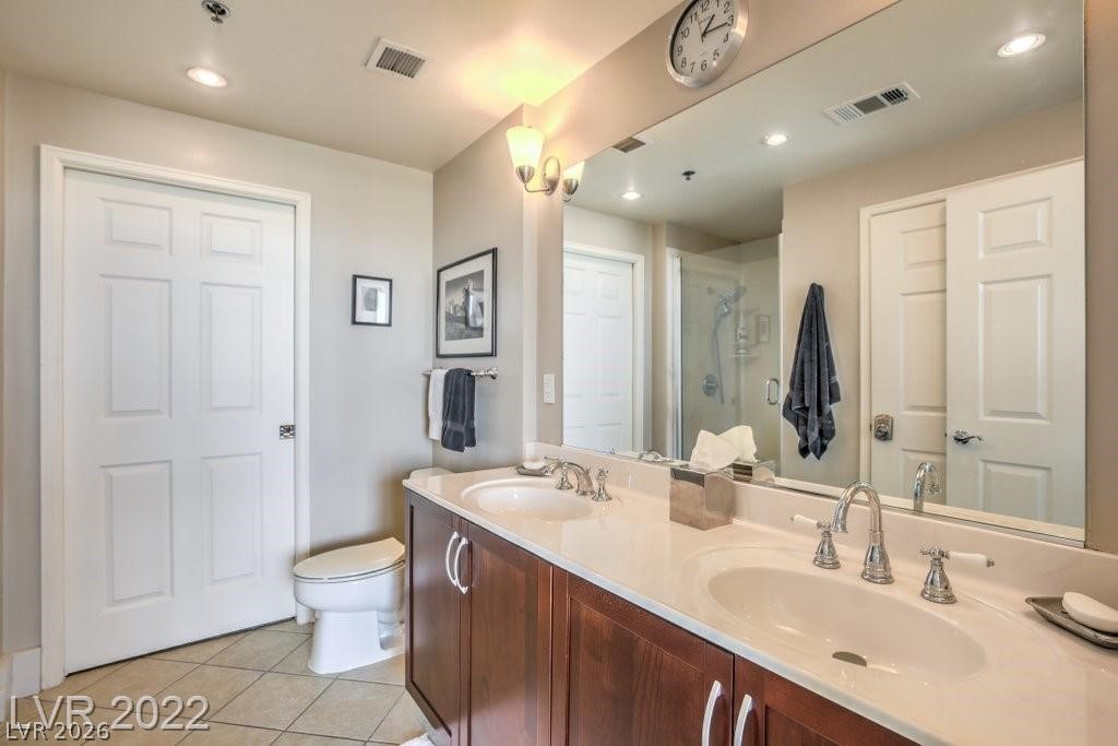 150 Las Vegas Boulevard 1018 Property Photo 22