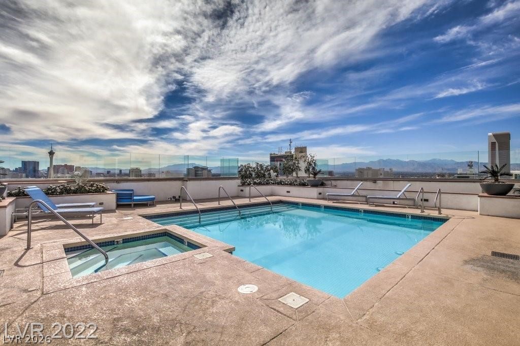 150 Las Vegas Boulevard 1018 Property Photo 25