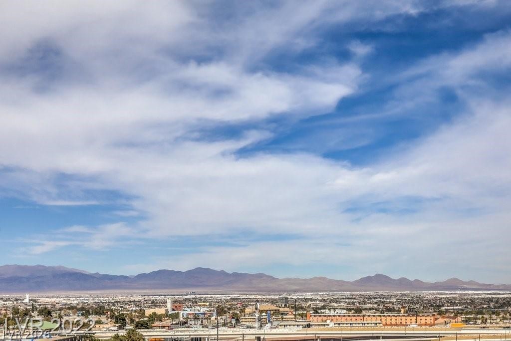150 Las Vegas Boulevard 1018 Property Photo 38