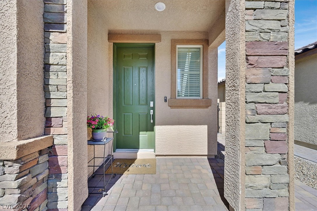 1102 Edel Hest Avenue Property Photo 3