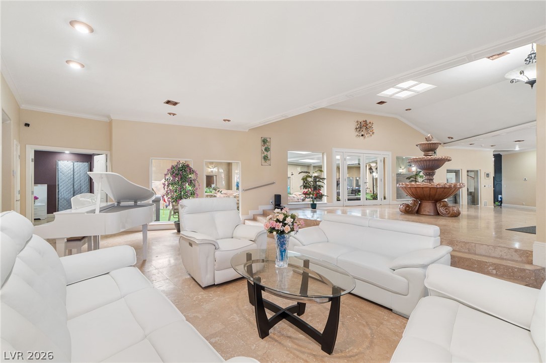 2525 Driftwood Drive Property Photo 11