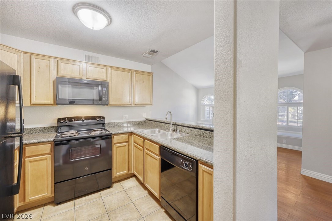 3145 East Flamingo Road 2026 Property Photo 12