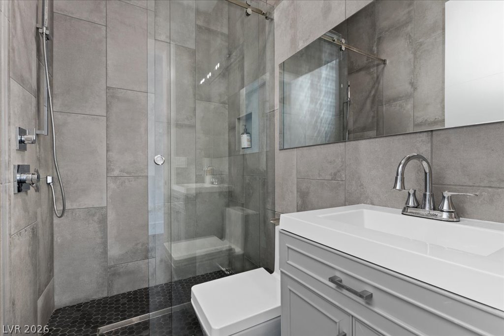 2839 Edgemont Drive Property Photo 40
