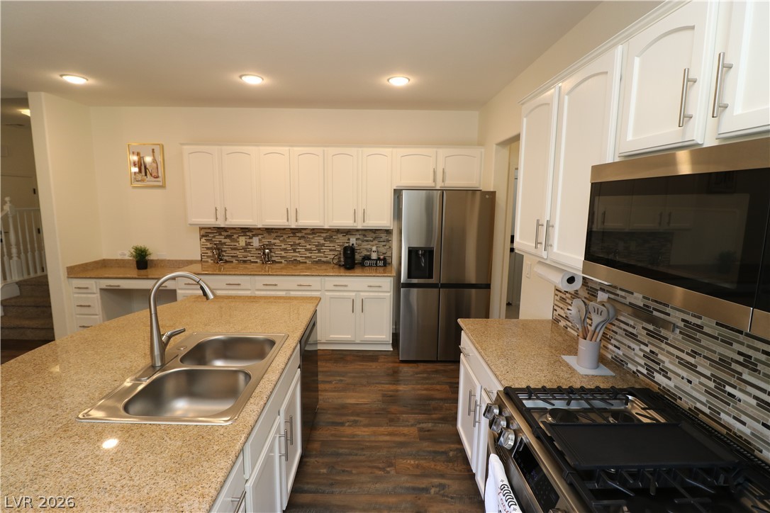1417 Danielle Rebecca Avenue Property Photo 7