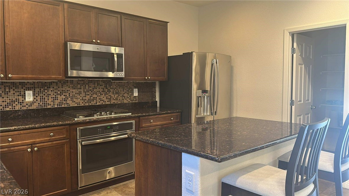 10718 Fenway Park Avenue Property Photo 9