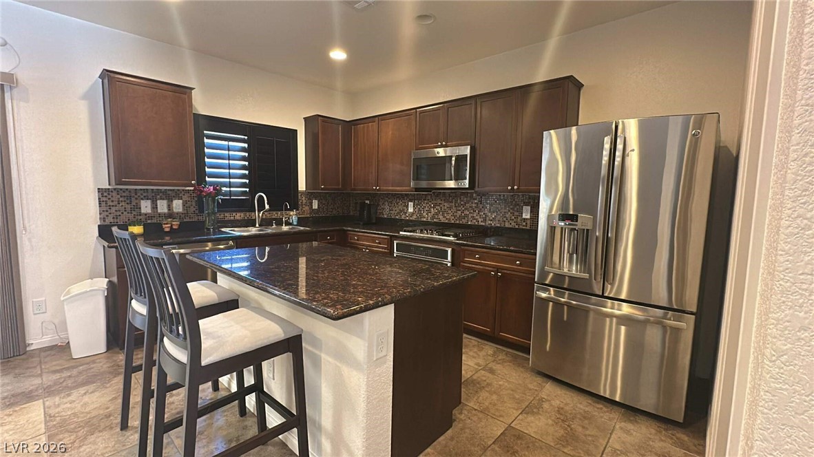 10718 Fenway Park Avenue Property Photo 11
