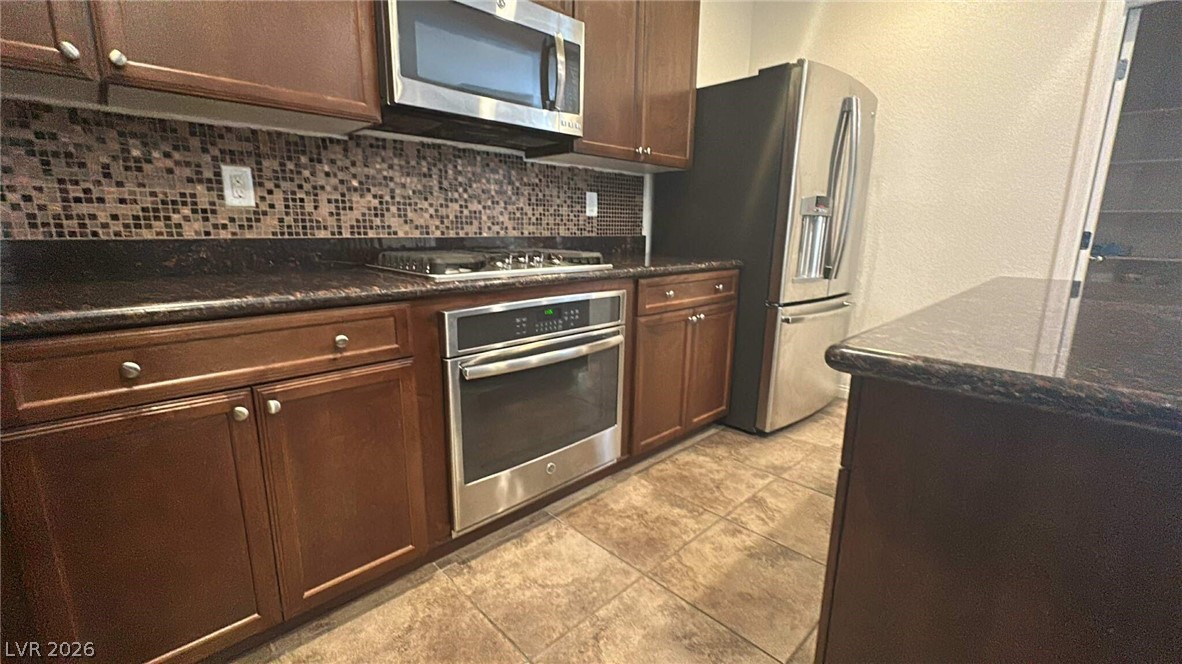 10718 Fenway Park Avenue Property Photo 13