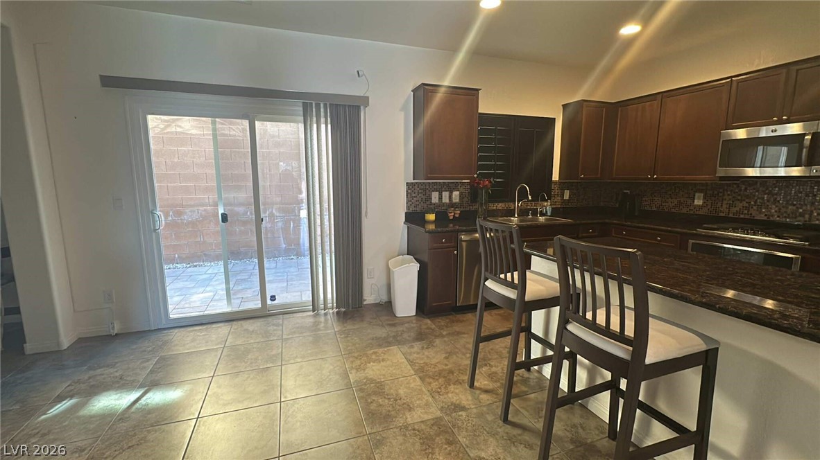 10718 Fenway Park Avenue Property Photo 14