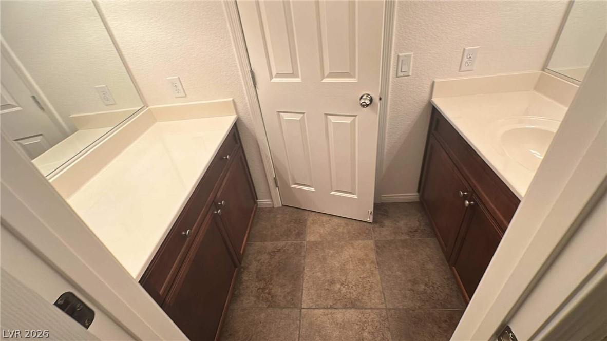 10718 Fenway Park Avenue Property Photo 38