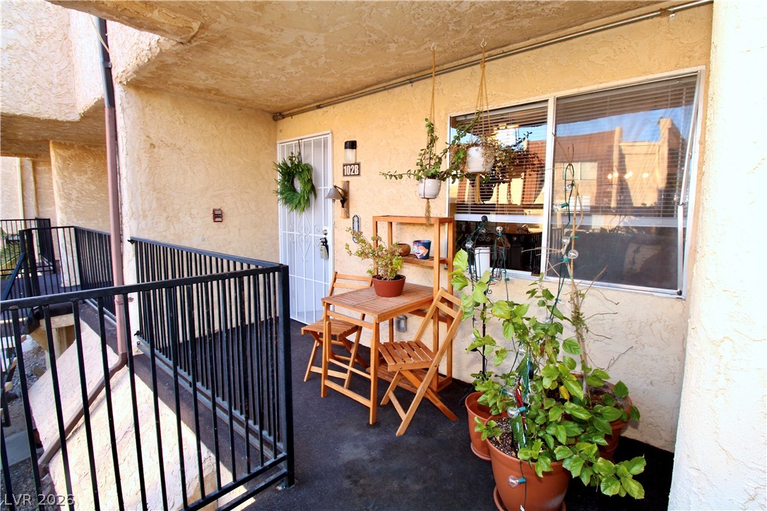 1303 Darlene Way 102b Property Photo 5