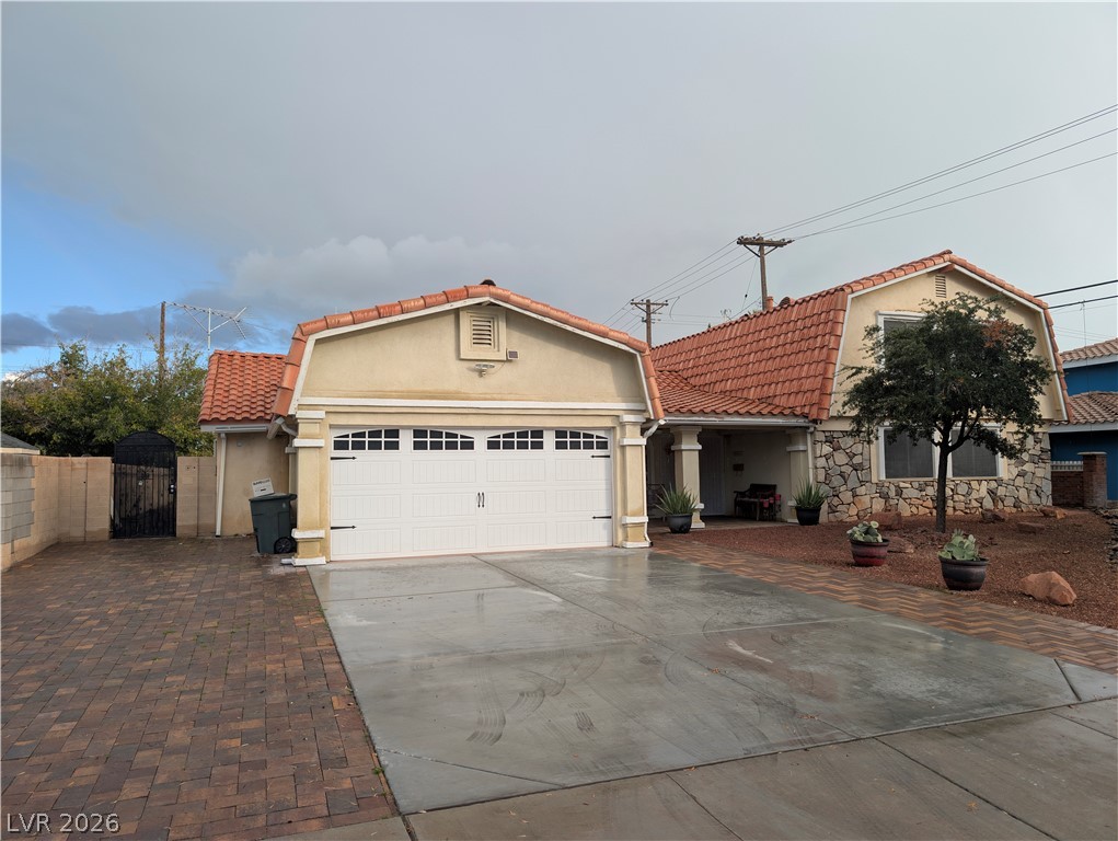 1905 Westlund Drive Property Photo 8