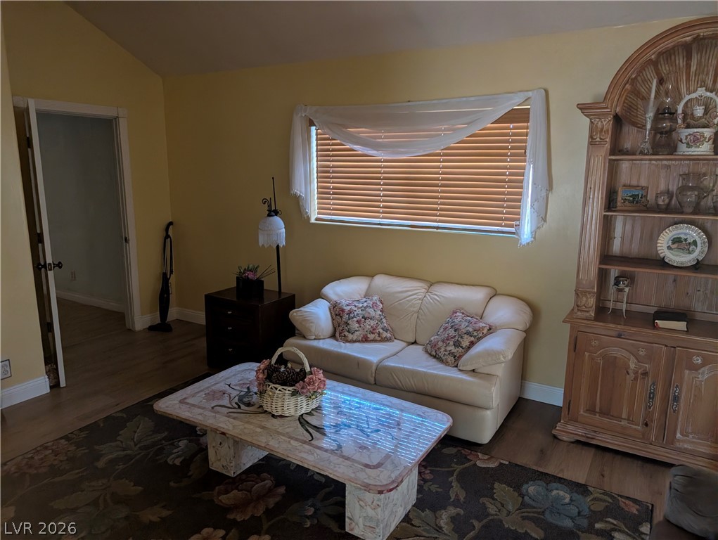1905 Westlund Drive Property Photo 32