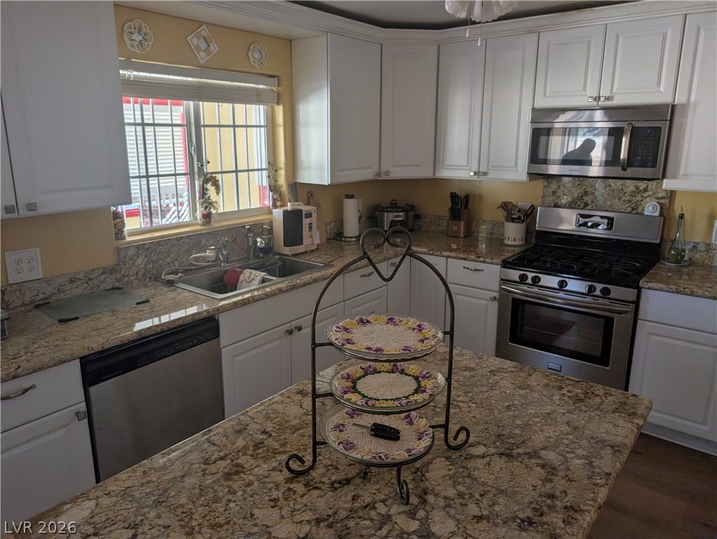 1905 Westlund Drive Property Photo 33
