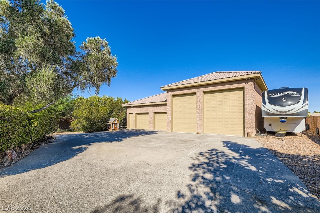 5025 Conough Lane Property Photo 12
