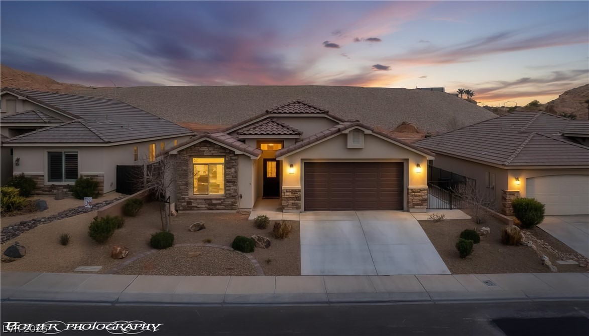 921 Shadow Hawk Ridge Property Photo 1