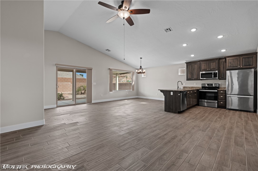 921 Shadow Hawk Ridge Property Photo 10