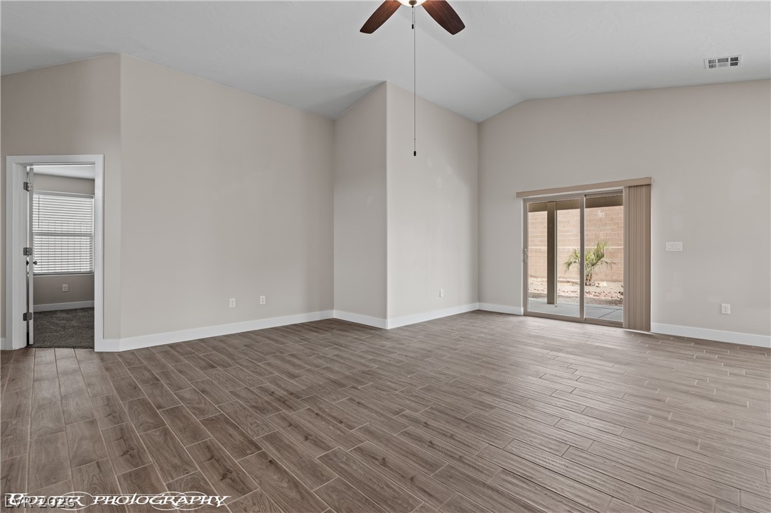 921 Shadow Hawk Ridge Property Photo 11