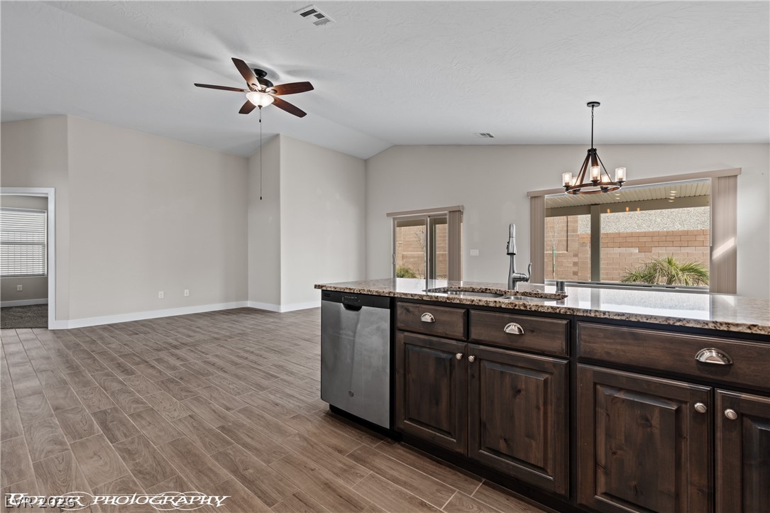 921 Shadow Hawk Ridge Property Photo 25
