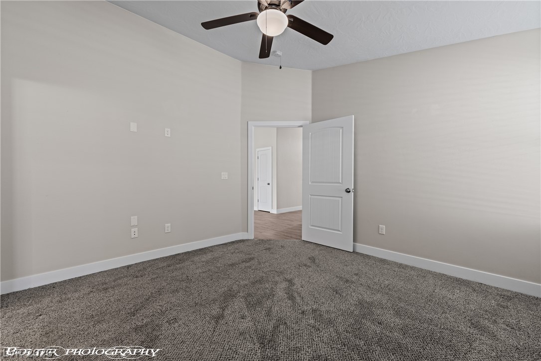 921 Shadow Hawk Ridge Property Photo 30