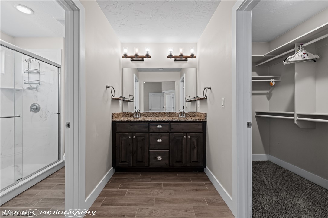 921 Shadow Hawk Ridge Property Photo 31