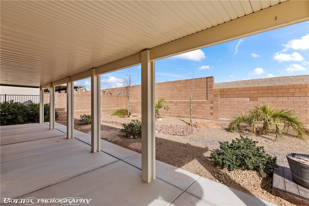 921 Shadow Hawk Ridge Property Photo 38