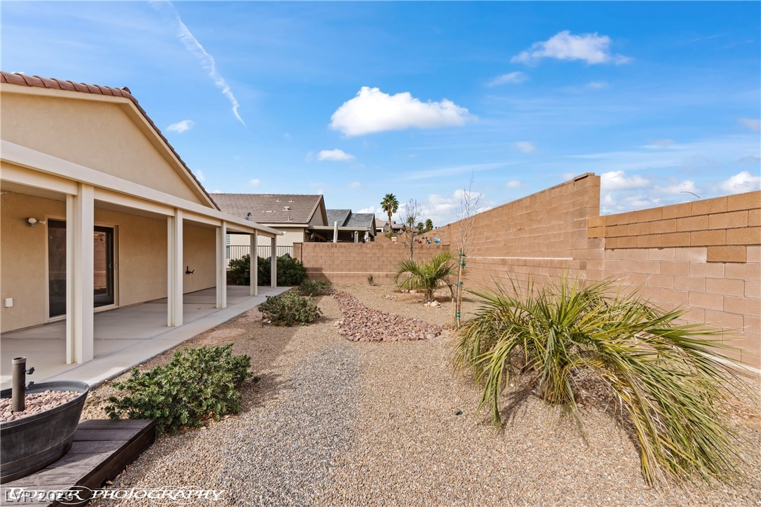 921 Shadow Hawk Ridge Property Photo 45