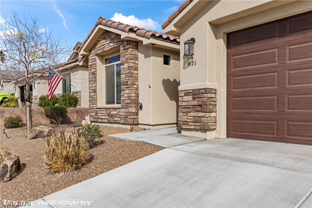921 Shadow Hawk Ridge Property Photo 56