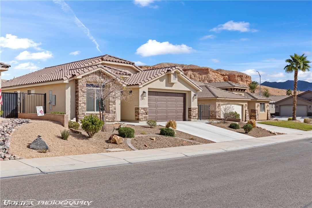 921 Shadow Hawk Ridge Property Photo 60